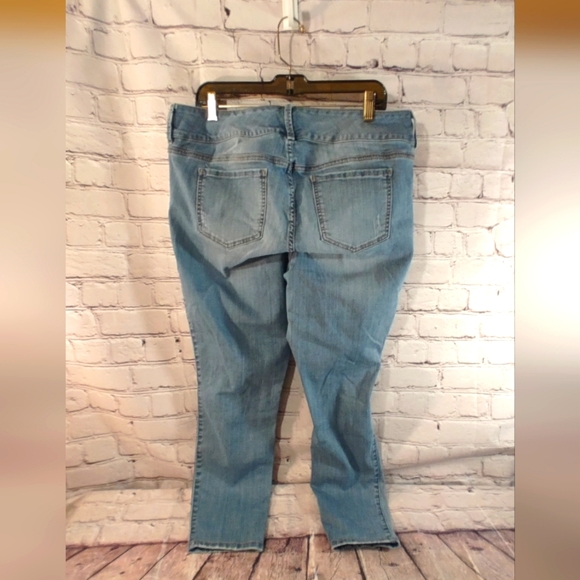 Torrid Premium Jegging Busted Knees Jeans 18 - Picture 2 of 15